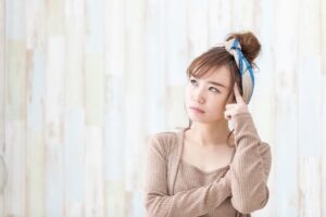 性欲が強い女性はおかしい？原因や悩み・上手な満たし方を解説